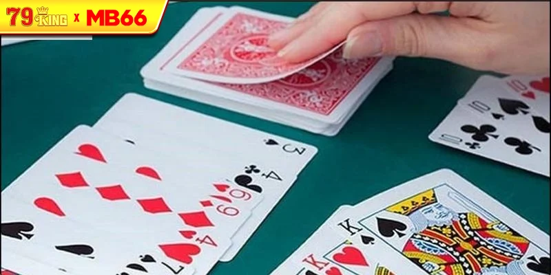 Nguồn gốc và ý nghĩa của bài Phỏm Nguồn gốc và ý nghĩa của bài Phỏm